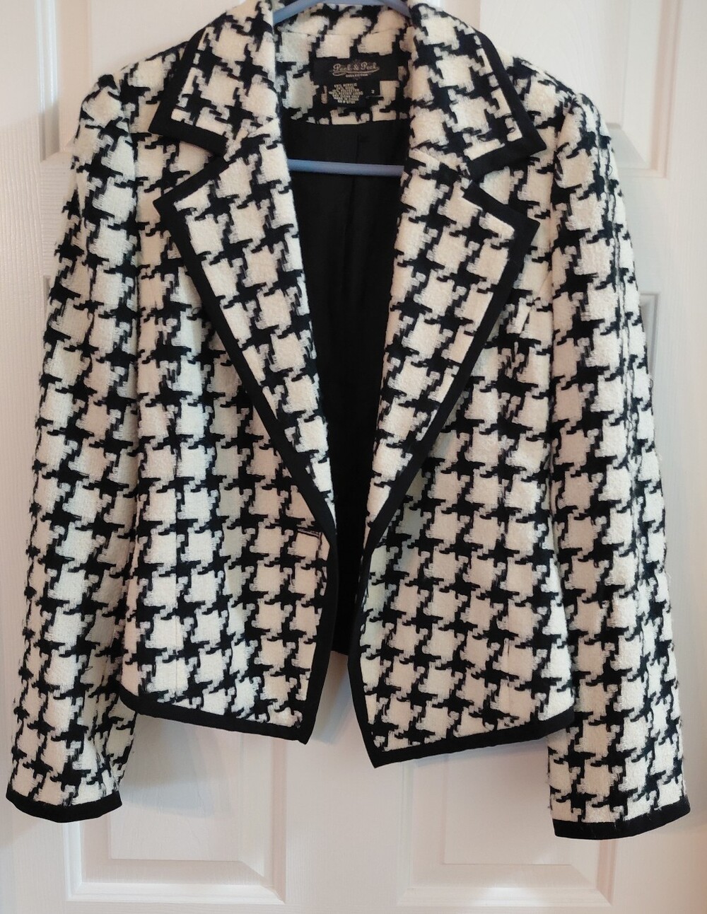 Peck & Peck Black and White Houndstooth Blazer